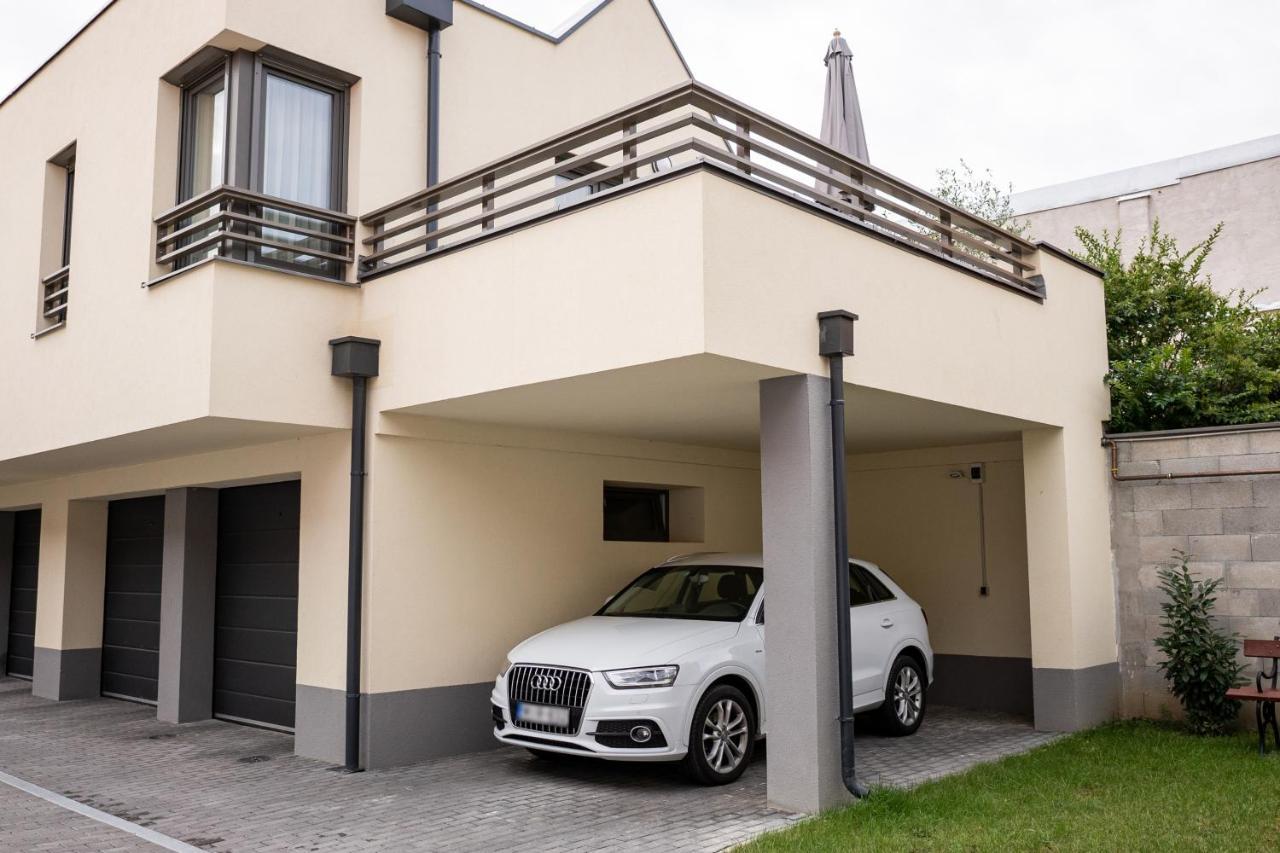 סופרון Cesar Apartman מראה חיצוני תמונה